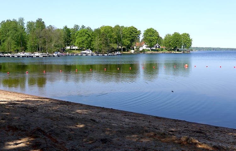 Helgasjön, Sandsbro